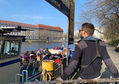 Schifffahrt Berlin - Anlegestelle Fischerinsel/ Märkisches Ufer