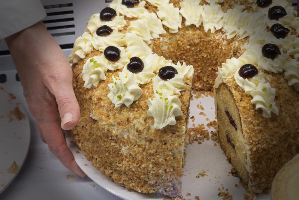 Anlegestelle Holsteiner Ufer Baumkuchen Konditorei Buchwald 9